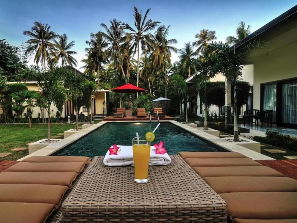 Shu Villa Lombok Kuta  Exteriör bild