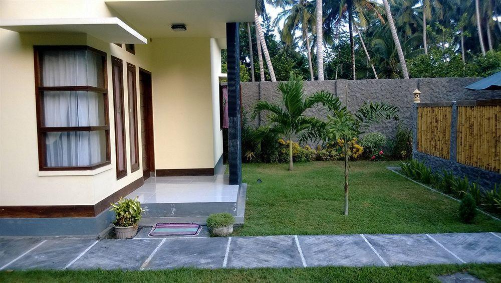 Shu Villa Lombok Kuta  Exteriör bild