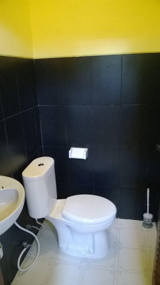 Shu Villa Lombok Kuta  Exteriör bild