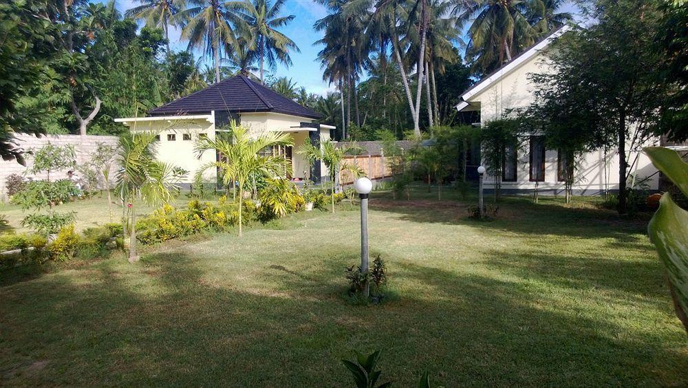 Shu Villa Lombok Kuta  Exteriör bild