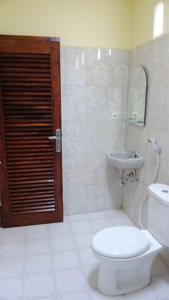 Shu Villa Lombok Kuta  Exteriör bild