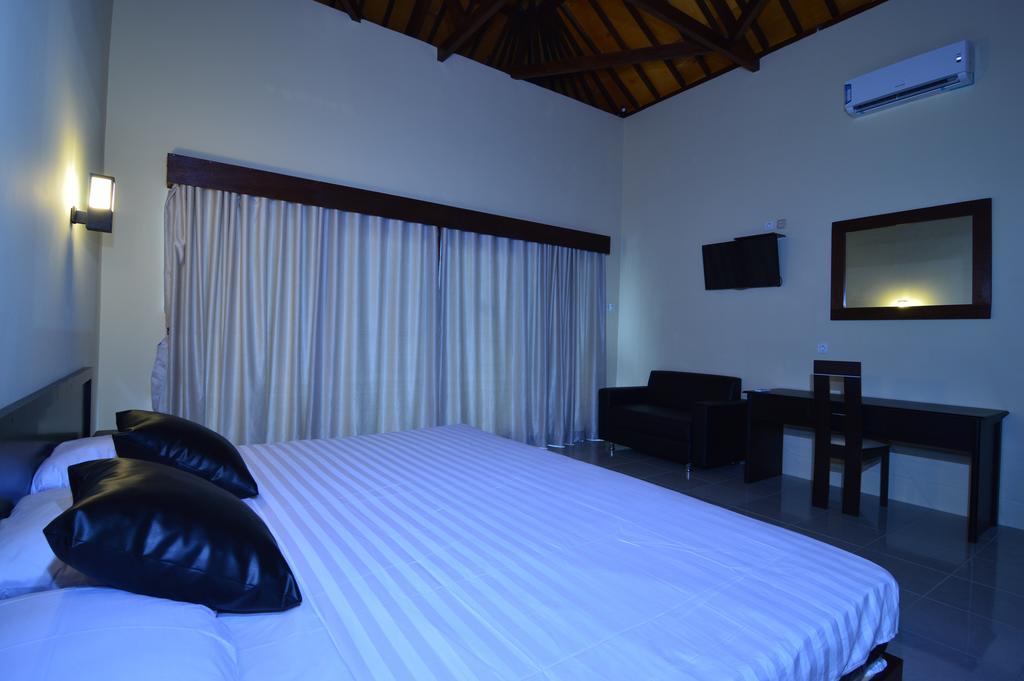 Shu Villa Lombok Kuta  Rum bild