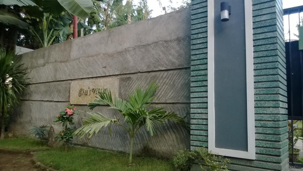 Shu Villa Lombok Kuta  Exteriör bild