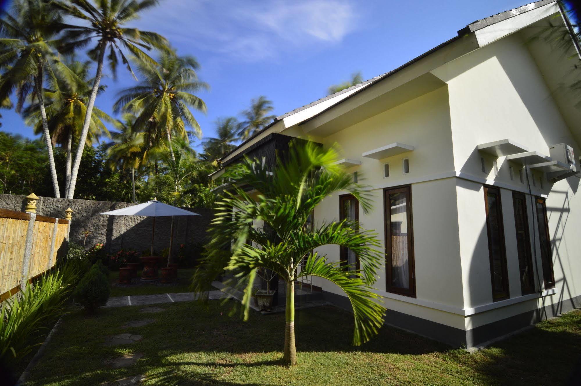 Shu Villa Lombok Kuta  Exteriör bild