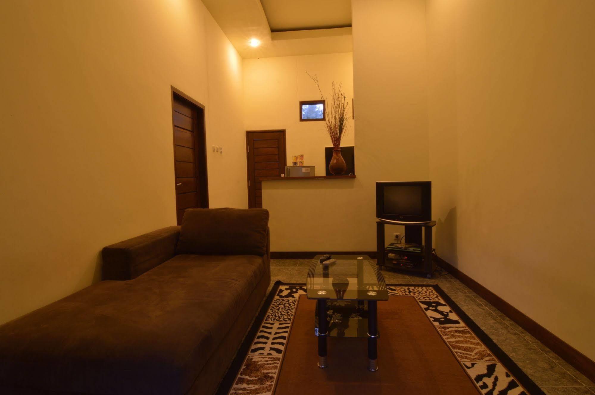 Shu Villa Lombok Kuta  Exteriör bild