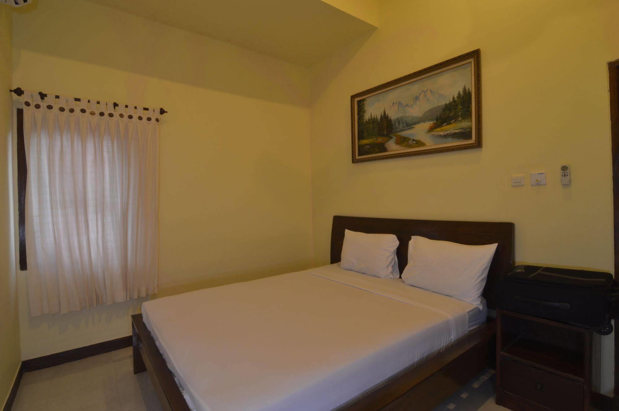 Shu Villa Lombok Kuta  Exteriör bild