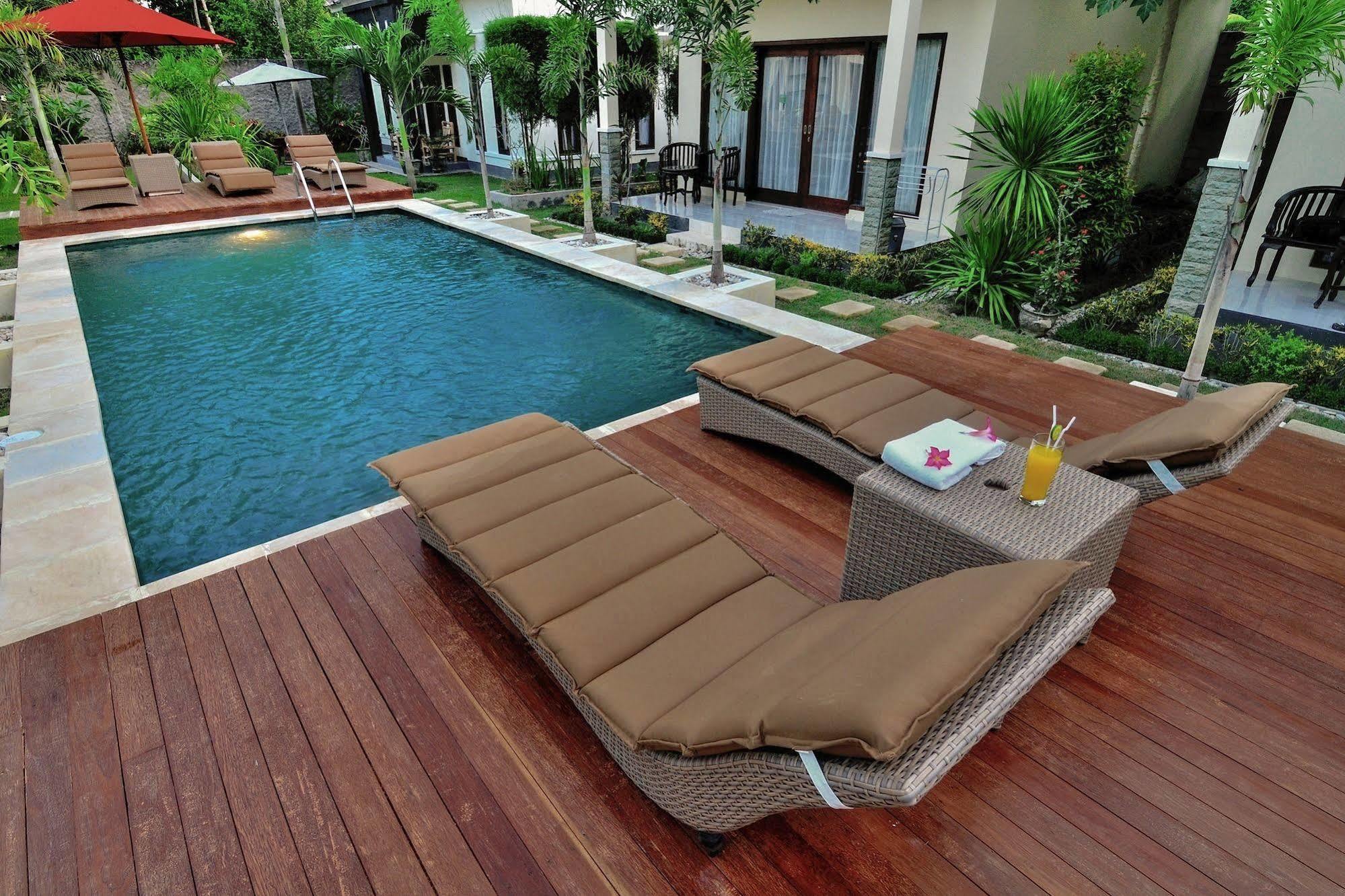 Shu Villa Lombok Kuta  Exteriör bild
