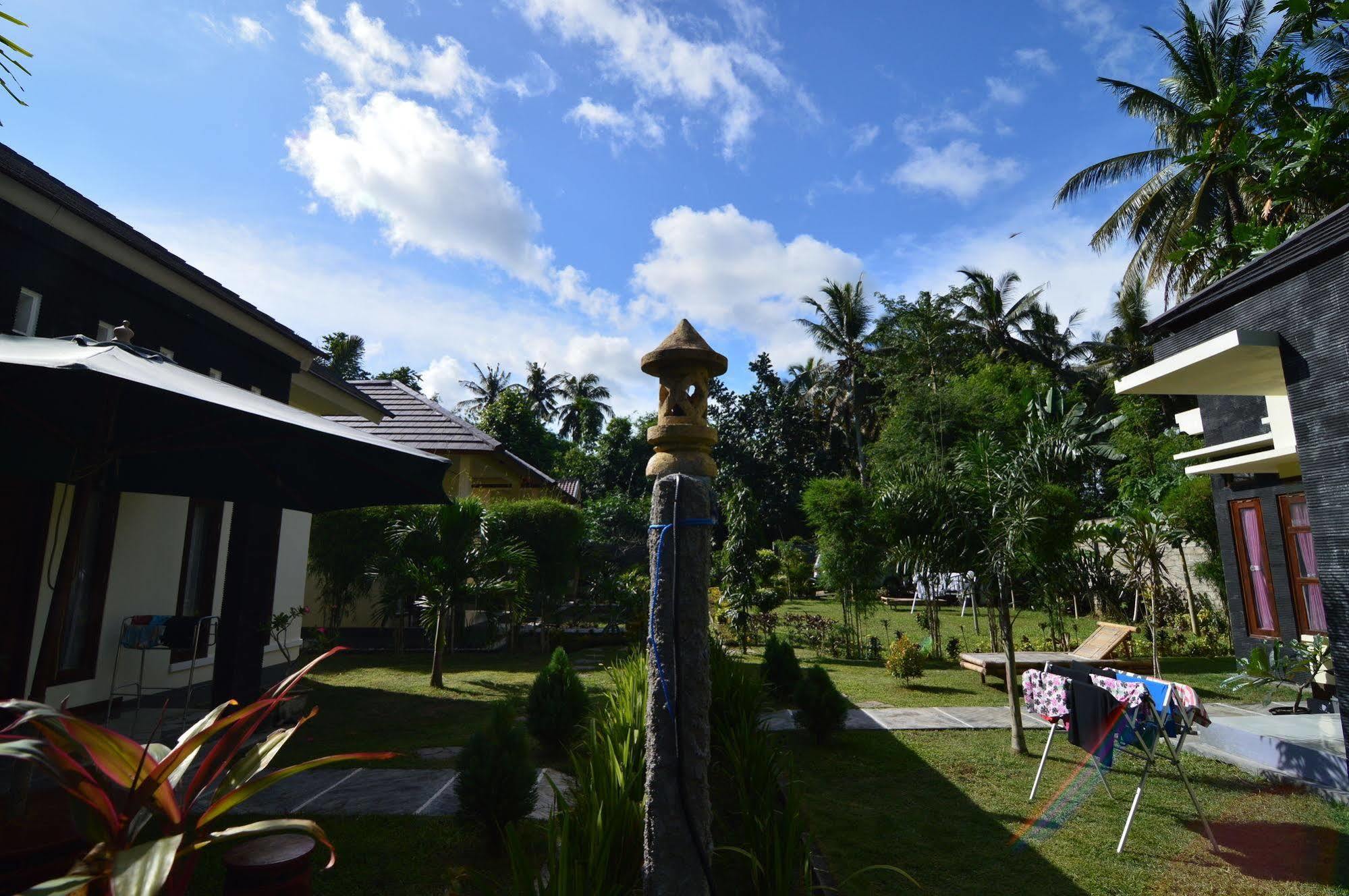 Shu Villa Lombok Kuta  Exteriör bild