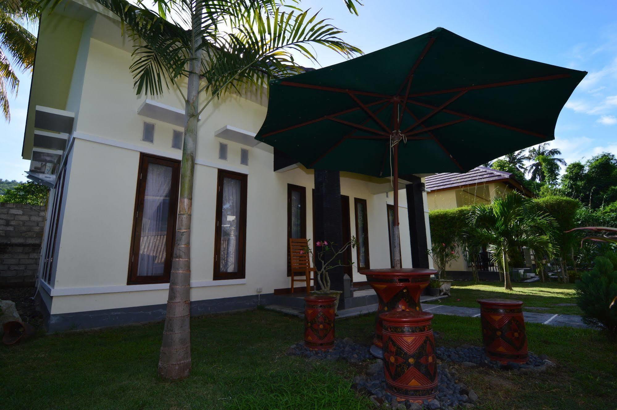 Shu Villa Lombok Kuta  Exteriör bild