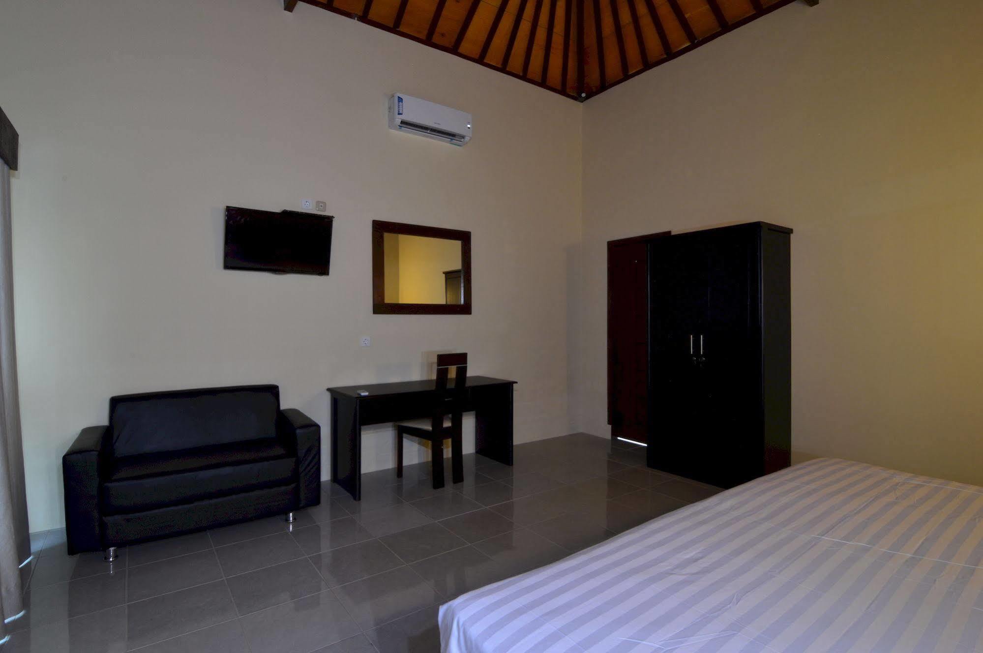 Shu Villa Lombok Kuta  Exteriör bild