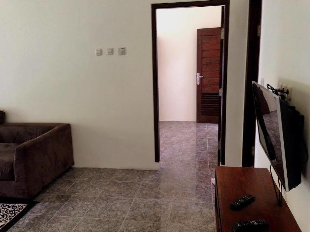 Shu Villa Lombok Kuta  Exteriör bild